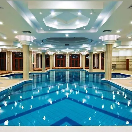 Exclusive Private In The Emerald Complex Appartement *